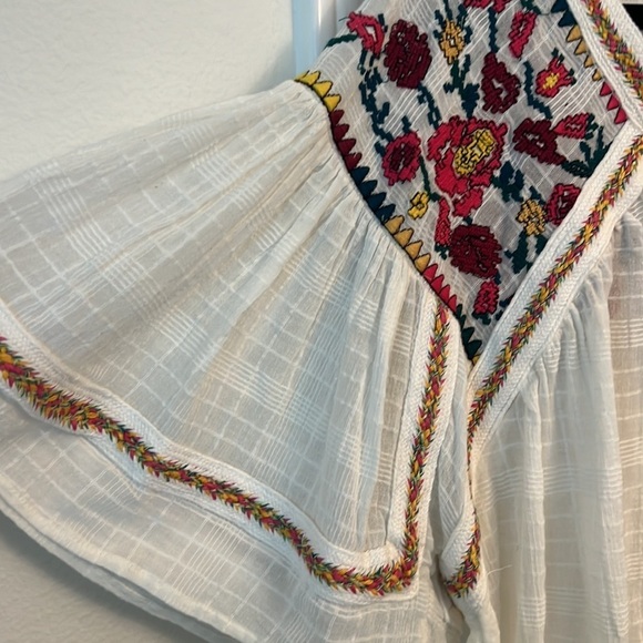 Anthropologie PILCRO Floral Embroidered Boho Blouse Sz Medium - Picture 4 of 8